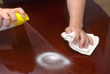 HOG cleaning wood furniture