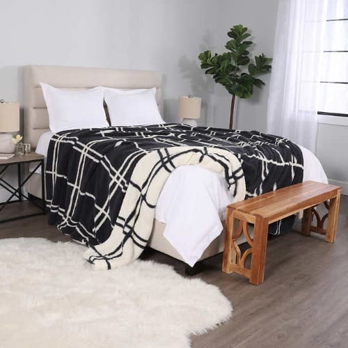 Life Comfort Reversible Sherpa Fleece Blanket. Home Office Garden | HOG-HomeOfficeGarden | online marketplace