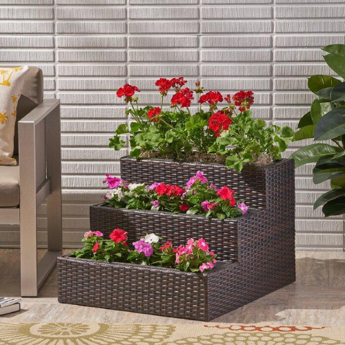 Rattan Vertical Garden. @HOG - Home Office Garden Online Marketplace