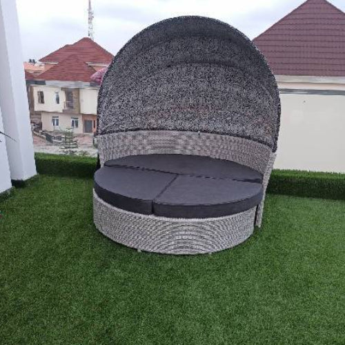 Rattan Sunbed Outdoor Furniture with Canopy. @HOG - Home Office Garden Online Marketplace