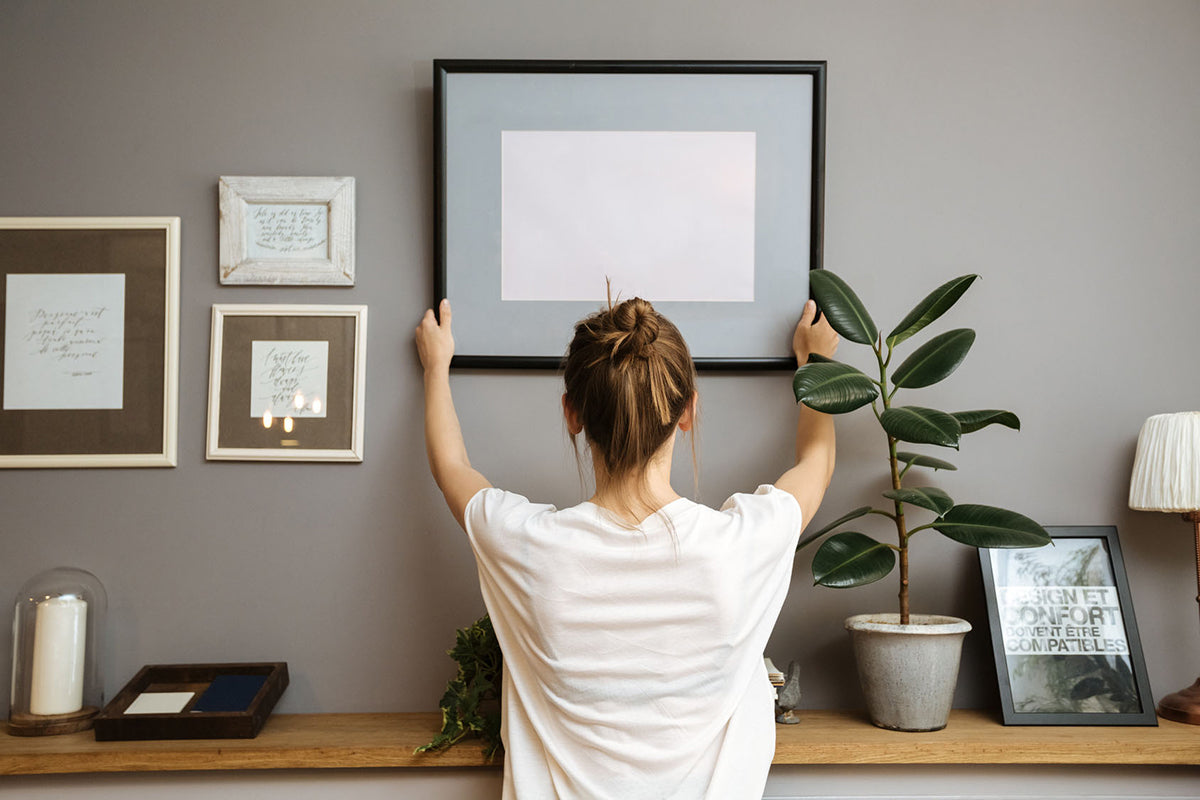 HOG idea on how to hang art at home and look beautiful