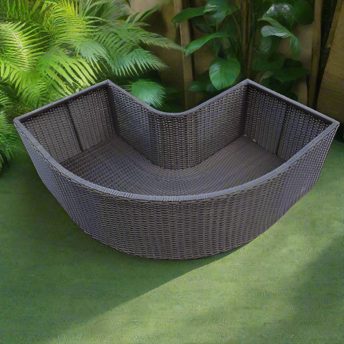 Corner Synthetic Rattan Planter Box. @HOG - Home Office Garden Online Marketplace