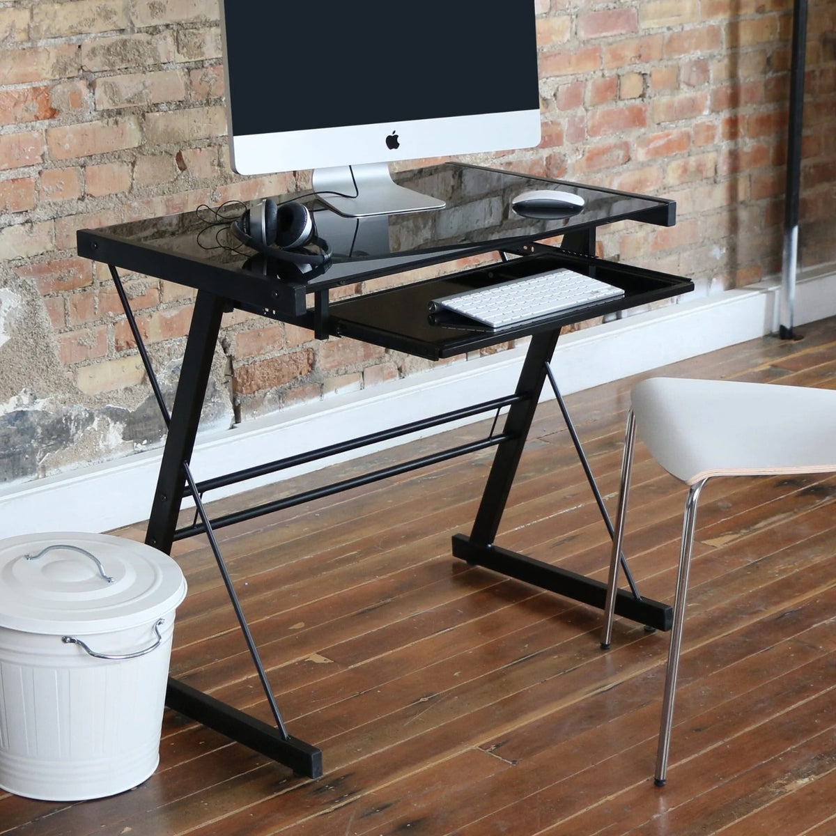 Walker Edison Glass Metal Solo Computer Desk, Glass, Black, 31-inch Home Office Garden | HOG-HomeOfficeGarden | HOG-Home.Office.Garden
