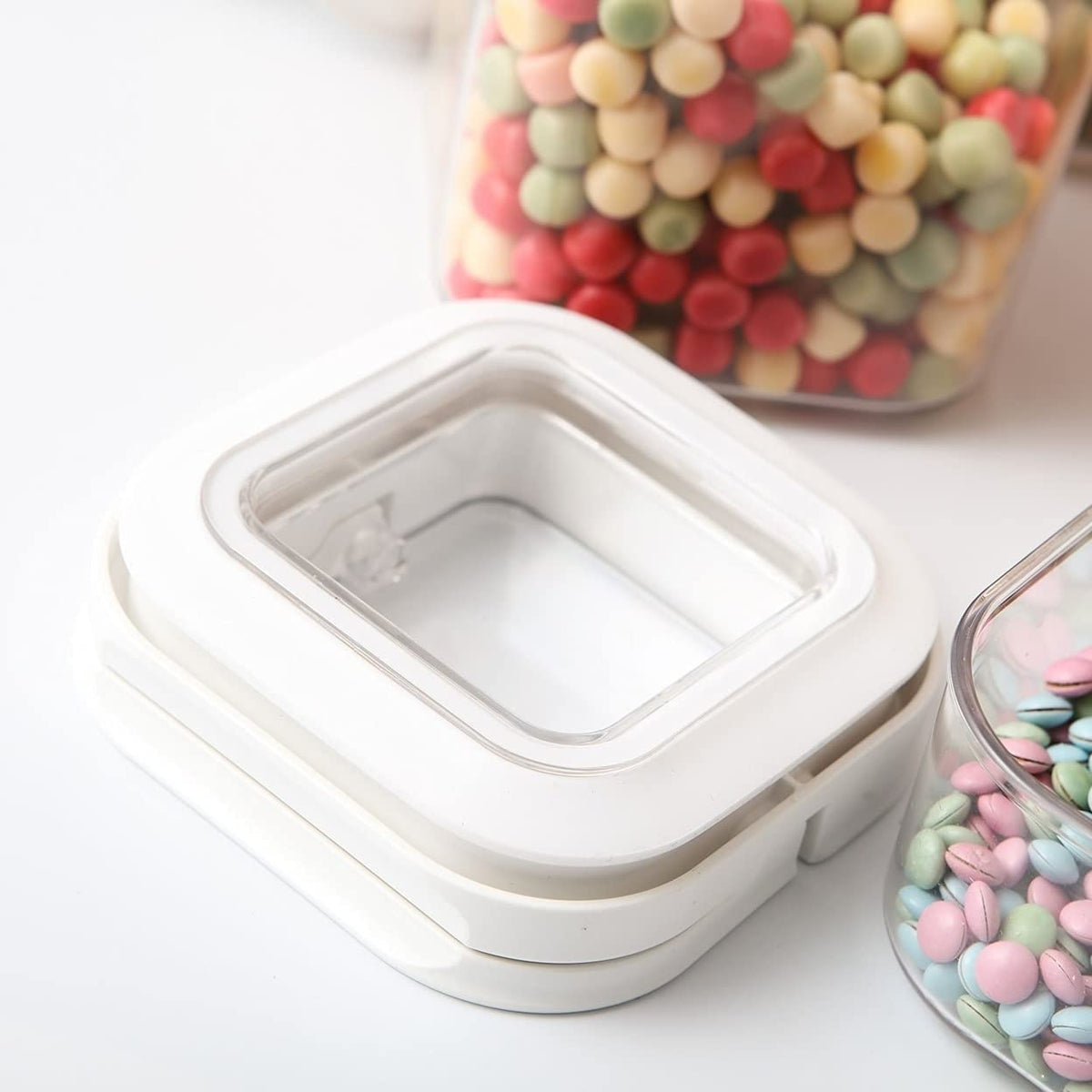 Member's Mark Fliplock Containers Set - 8 Pieces